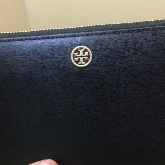 Tory Burch wallet - Picture 2 of 5